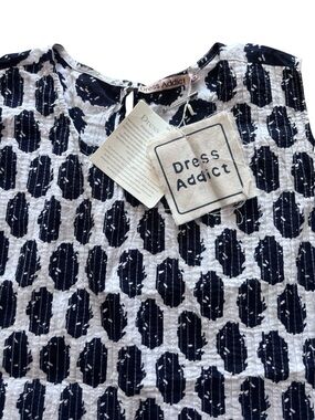 Dress Addict Sleeveless Peplum Top Black White Print Textured Blouse Size Medium